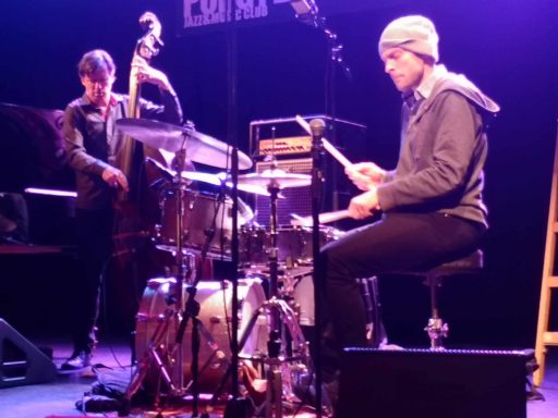 Ari Hoenig 